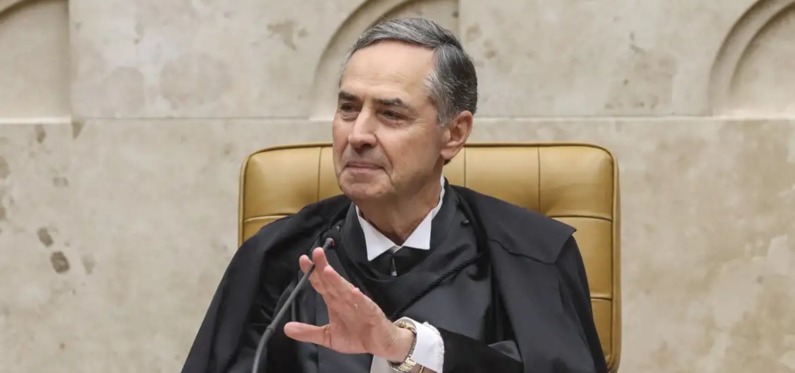 Barroso diz que STF só deve reagir a sanções dos EUA após julgamento da trama golpista 