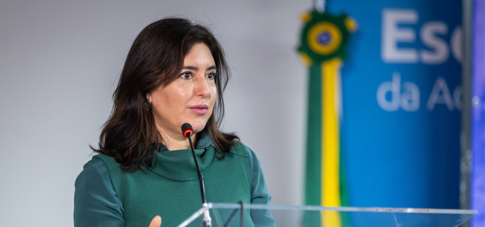 "Brasil avança com mais empregos e mais dignidade", afirma SimoneTebet 
