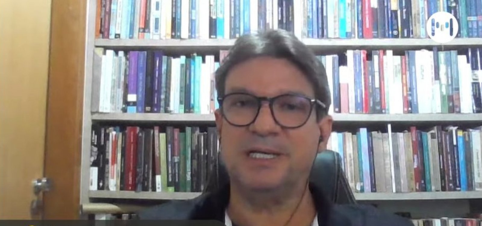 Historiador critica ausência de jovens em protestos:“não percebem que os direitos vieram a duras penas”