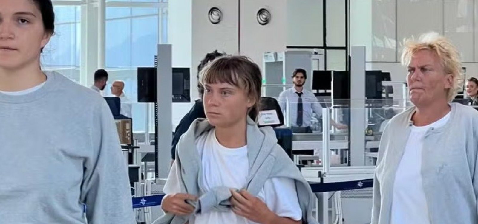 Israel deporta Greta Thunberg e 170 ativistas interceptados em flotilha rumo a Gaza