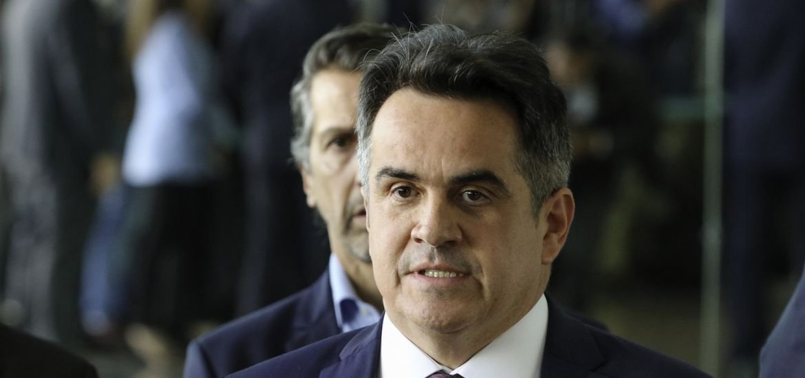 Ciro Nogueira solicita ao STF autorização para visitar Bolsonaro