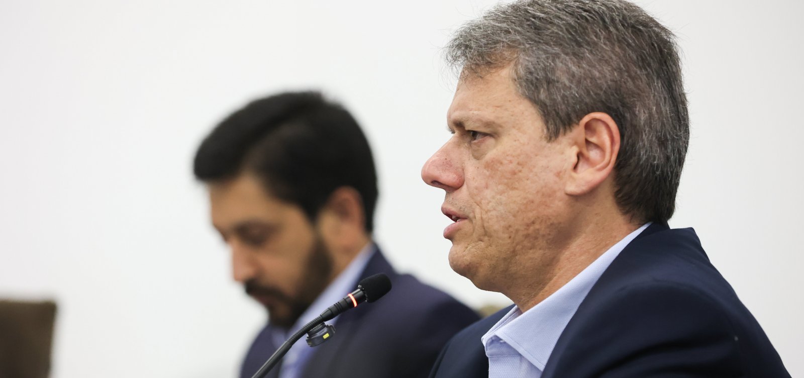 Em meio à investigação sobre metanol, Tarcísio fez piada em coletiva: 'No dia que começarem a falsificar Coca-Cola, vou me preocupar'