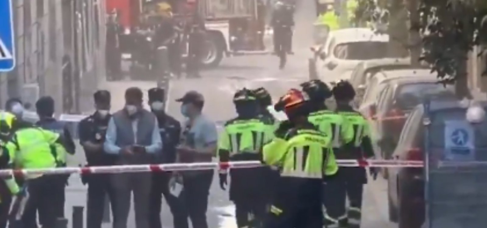 Prédio desaba parcialmente e deixa ao menos três feridos no centro de Madri