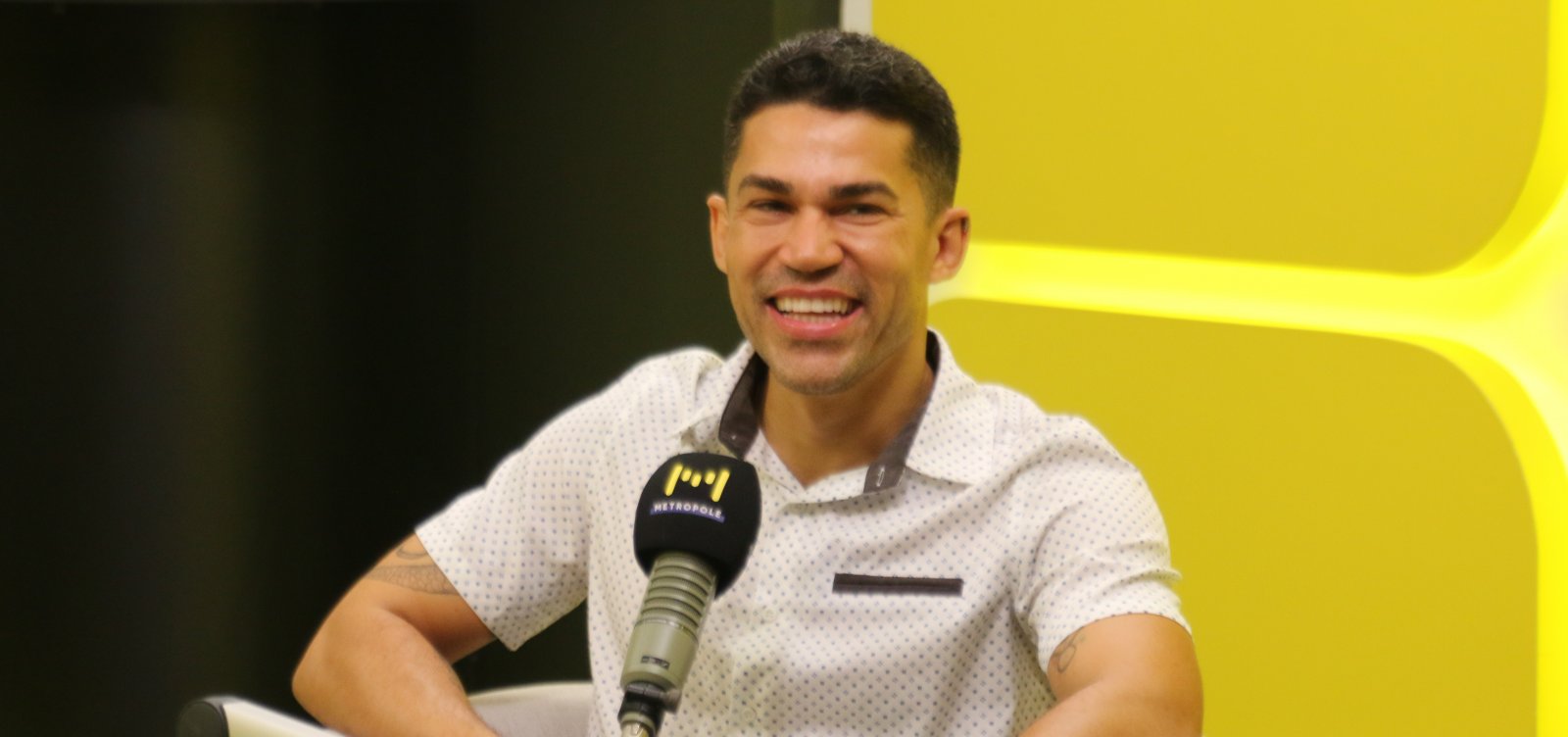 Ator Rick Bandeira revela desafios de influenciadores nordestinos nas redes sociais