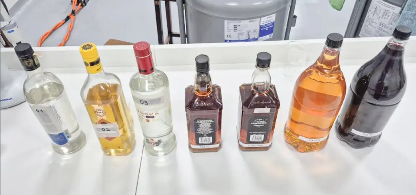 PF investiga se metanol abandonado por criminosos é usado para adulterar bebidas
