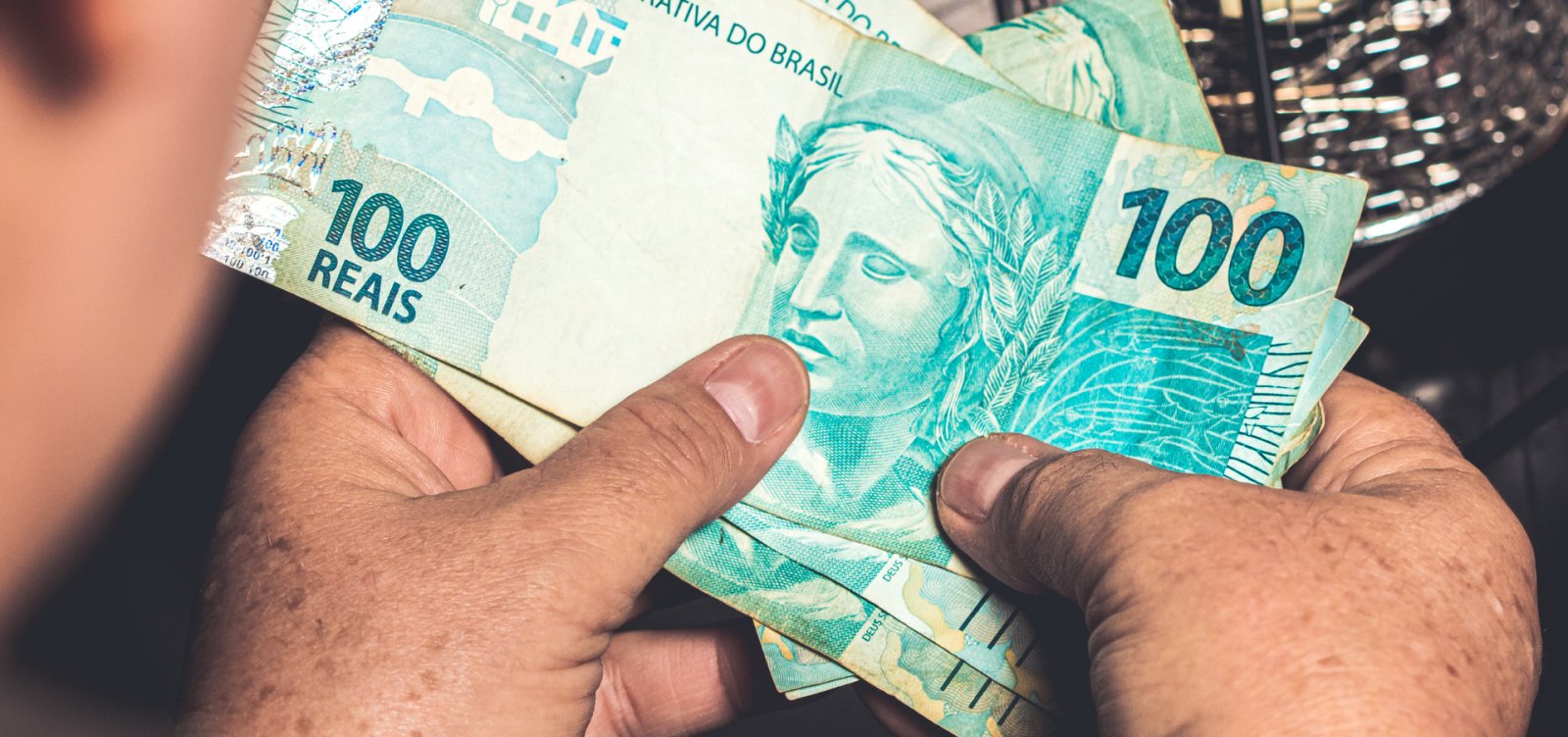 Saques indevidos: Governo solicita devolução de auxílio emergencial a 177 mil famílias