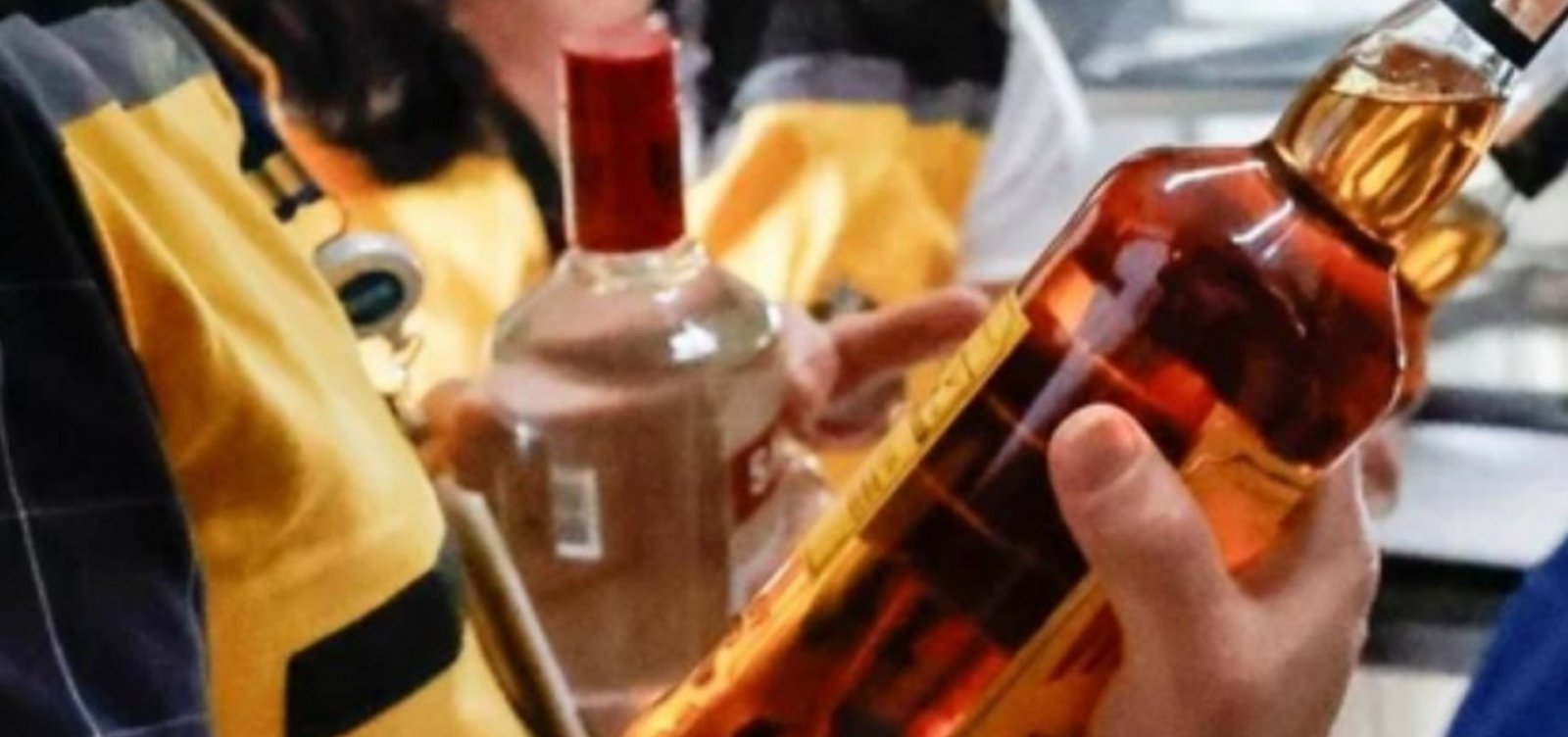 Casos de intoxicação com metanol no Brasil sobe para 24 confirmados e cinco mortes