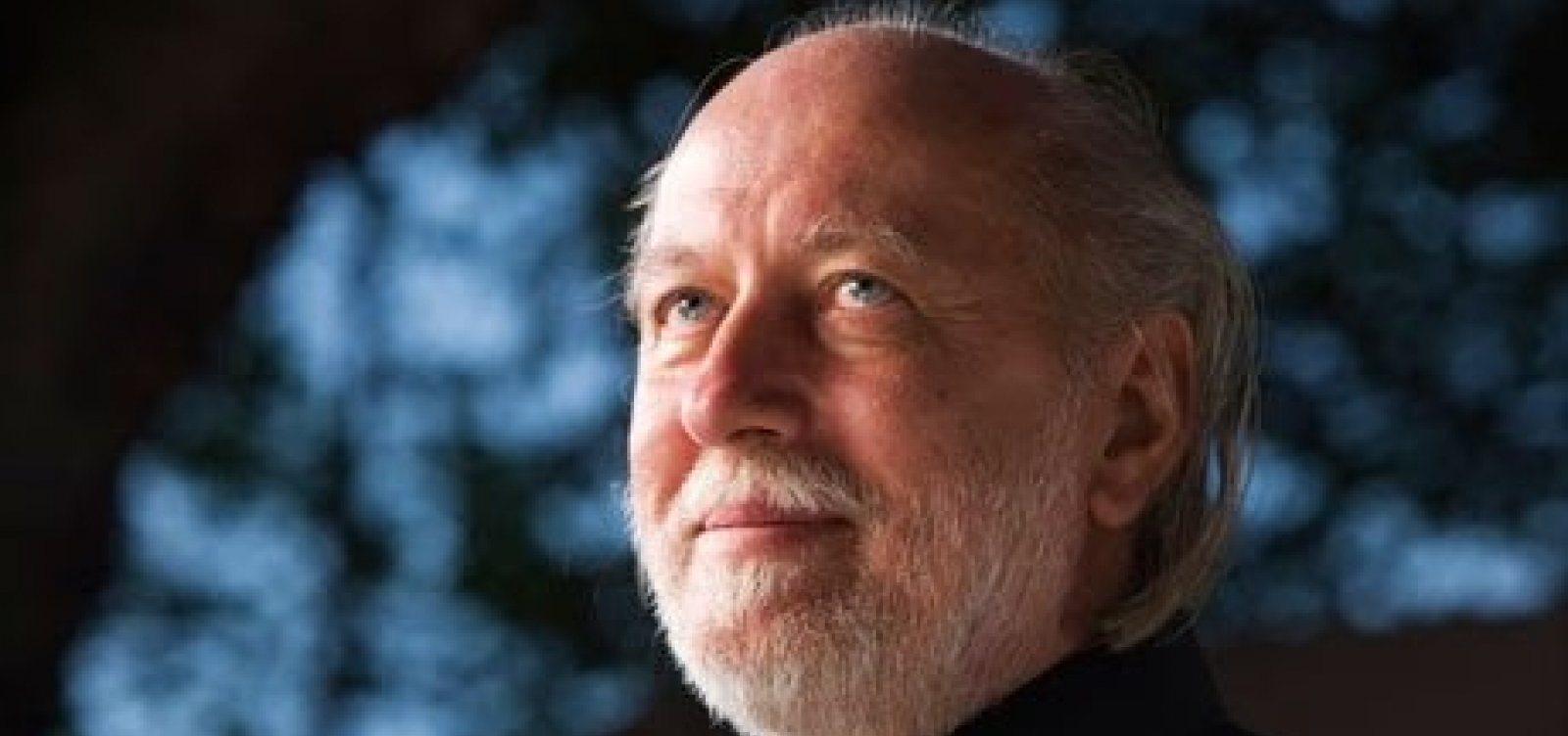 Romancista húngaro ganha Prêmio Nobel de Literatura 2025
