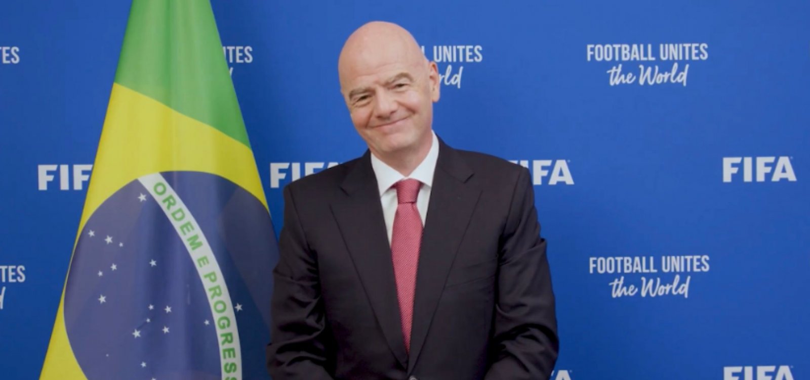 Presidente da Fifa cogita mudar data da Copa de 2026 por causa das mudanças climáticas