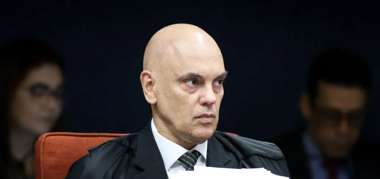 Moraes revoga decisão que destituiu advogados de ex-assessor de Bolsonaro