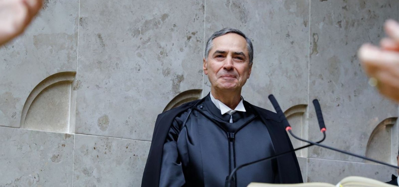 Barroso assina aposentadoria na segunda-feira e deixa STF no sábado
