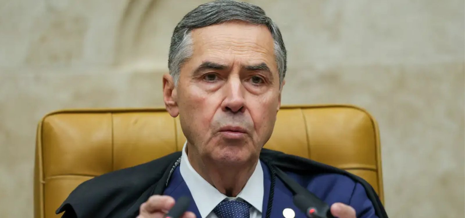 Barroso recebe alta após internação por indisposição em Brasília
