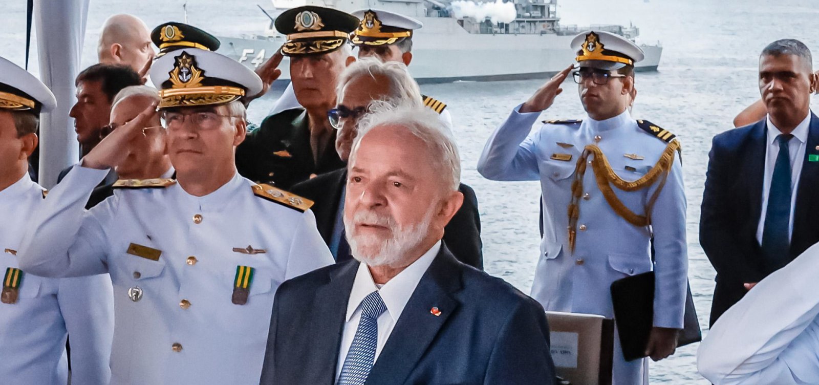 Lula deve se hospedar em navio de guerra durante a COP30 em Belém