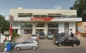Procon autua oito agências bancárias por descumprirem Lei dos 15 Minutos