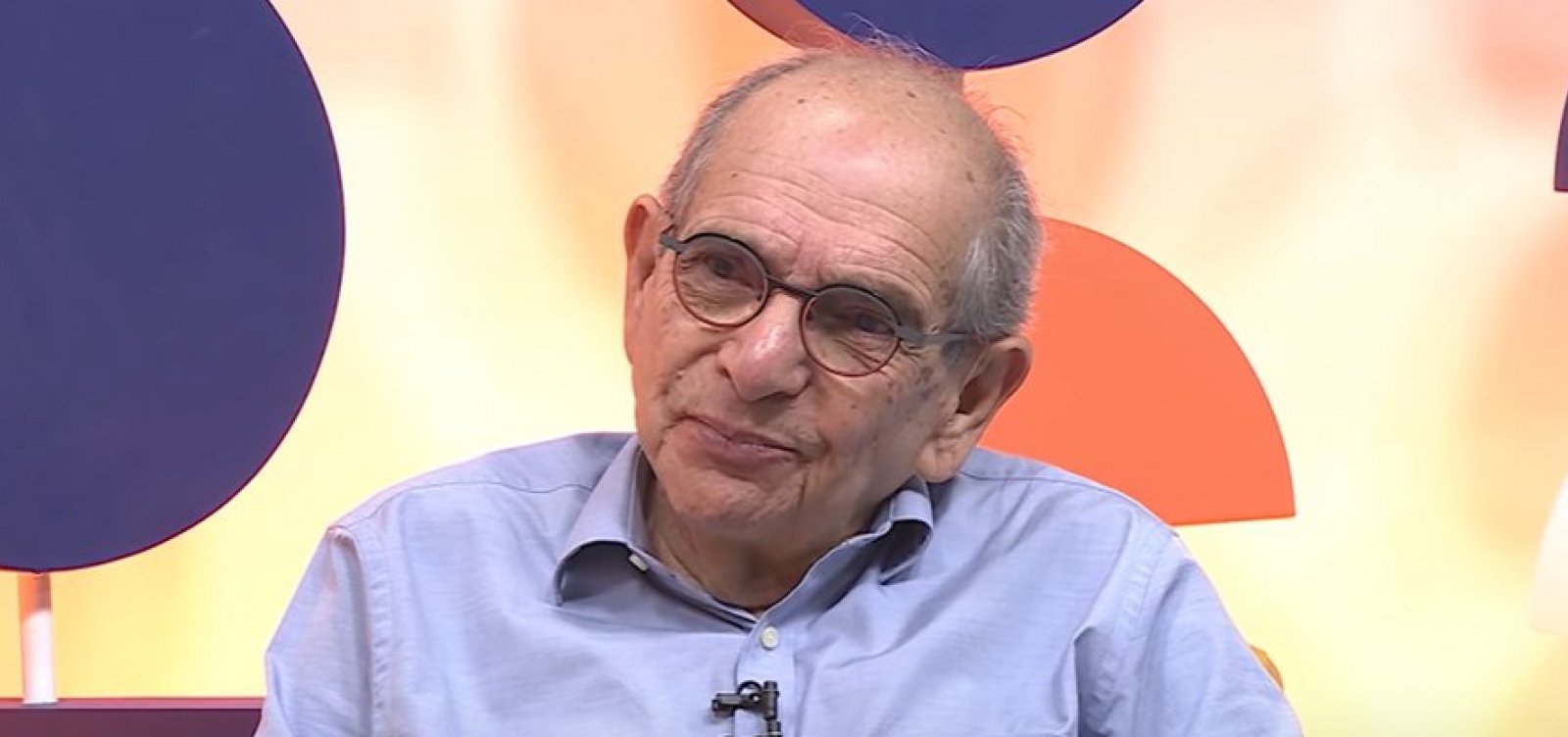 MK relembra relação com ACM em entrevista na TVE: "Politicamente a gente não se bateu"