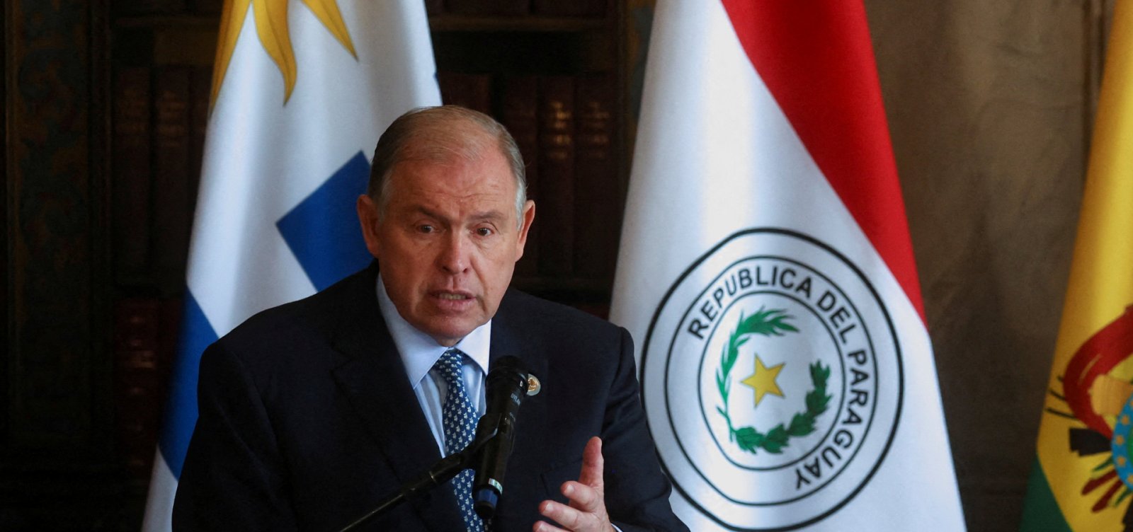Ministro das Relações Exteriores da Argentina entrega renúncia a Milei