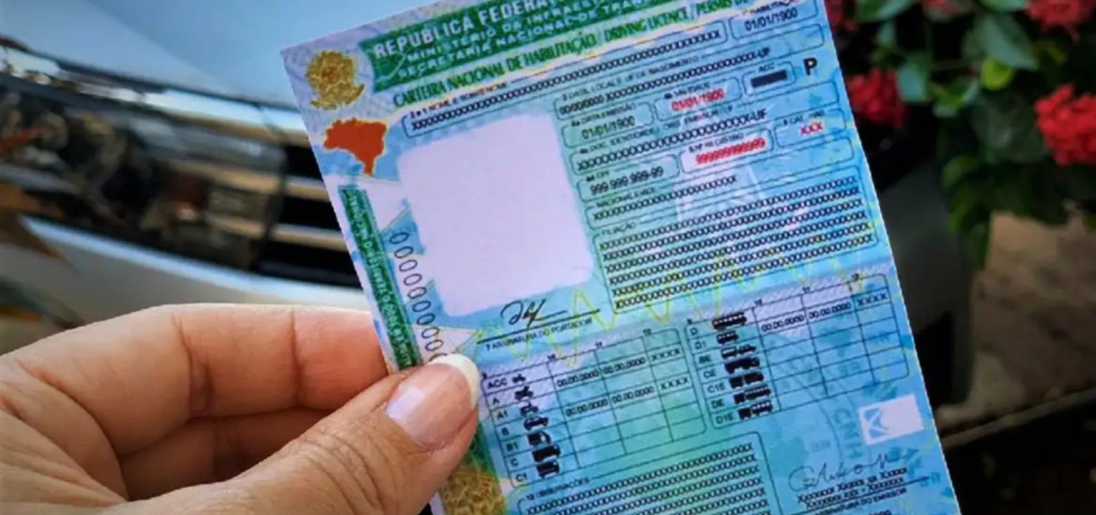 Proposta do governo para retirar obrigatoriedade das autoescolas gera protestos e divide opiniões