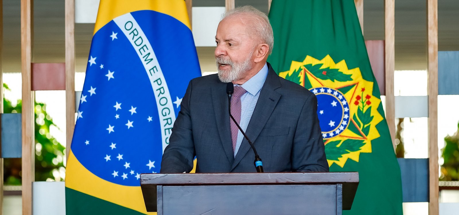 Lula volta atrás após dizer que "traficantes são vítimas": "Frase mal colocada"