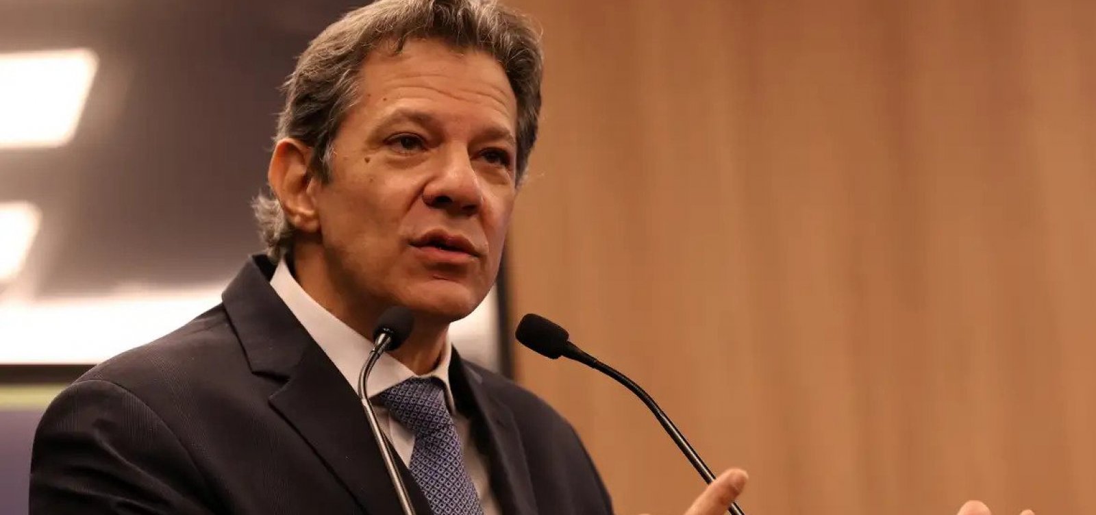 Prefiro ter pecha de gastador do que de caloteiro, afirma Haddad