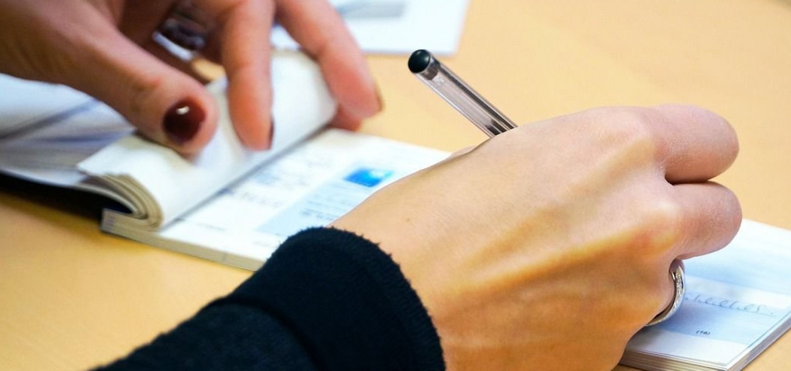 Banco brasileiro vai deixar de emitir cheque a partir de dezembro