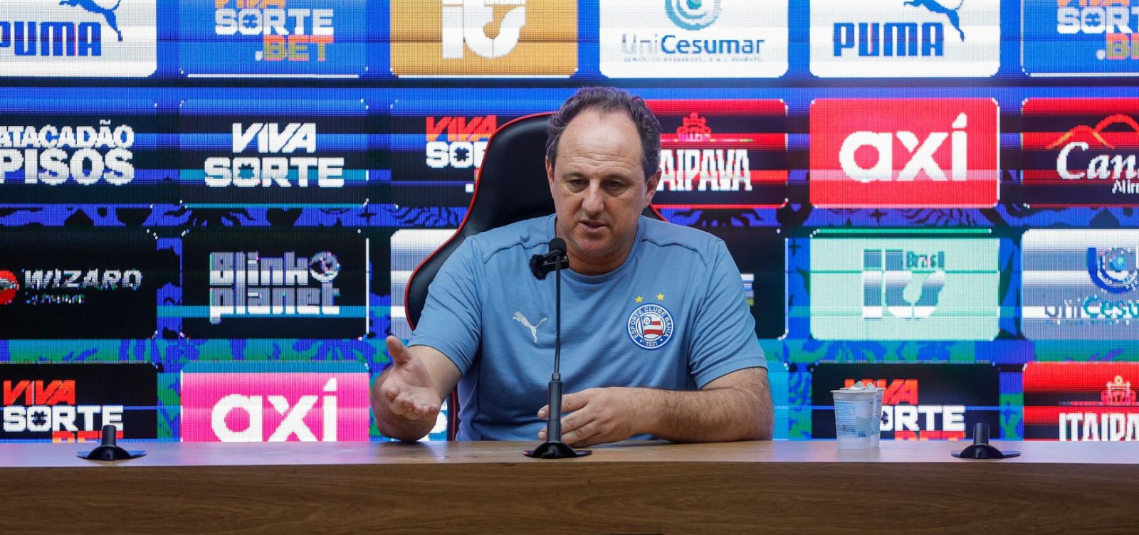 Ceni cita desgaste após revés do Bahia e critica calendário: "Uma hora pesa"