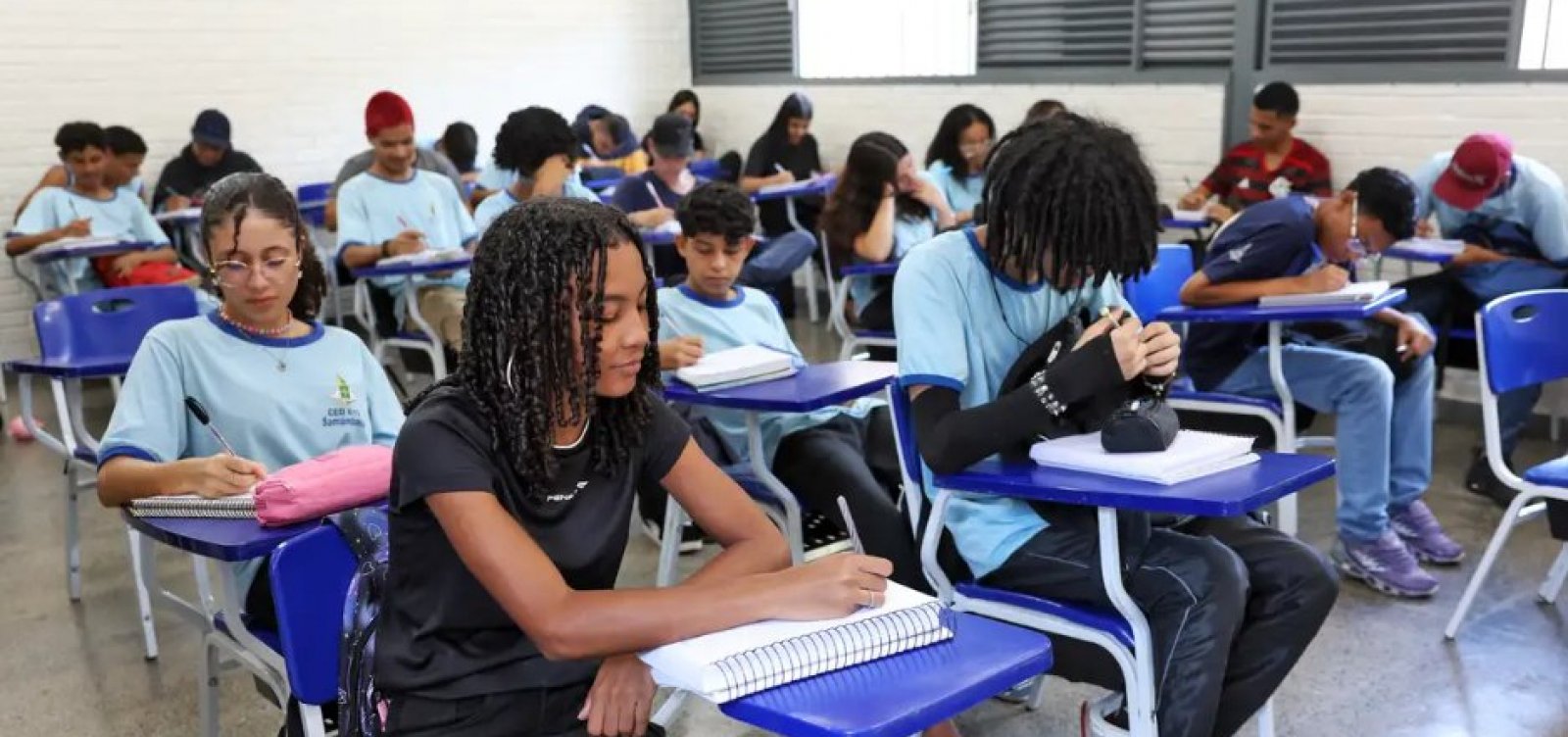 MEC inicia pagamento da oitava parcela do Pé-de-Meia 2025