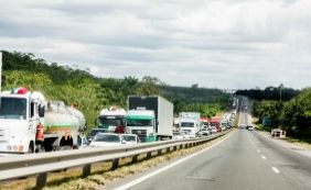 Dois anos e meio após instalação, radares não multam e são retirados da BR-324