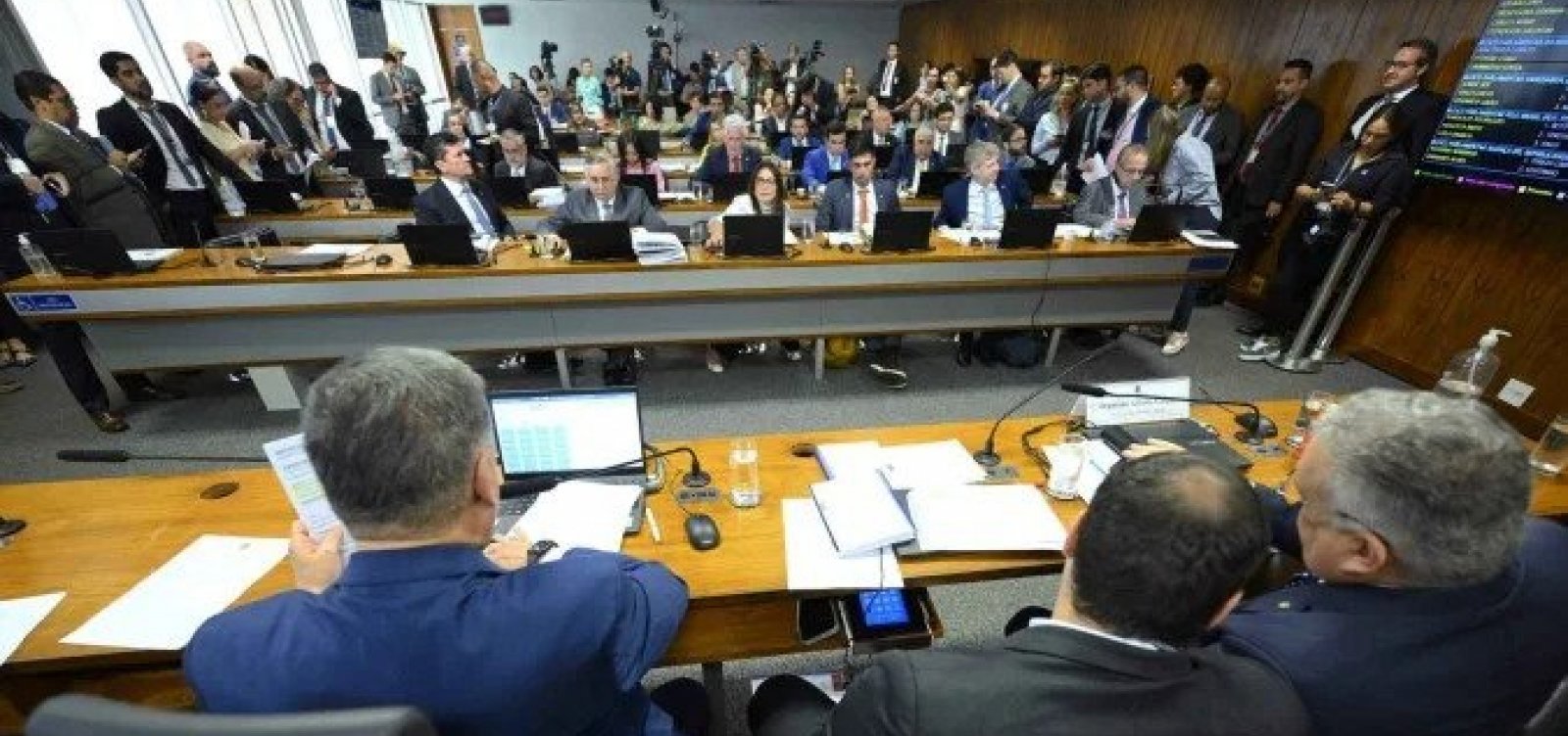 CPMI do INSS: ex-diretor que recebeu R$ 2 milhões do “Careca do INSS” é ouvido hoje 