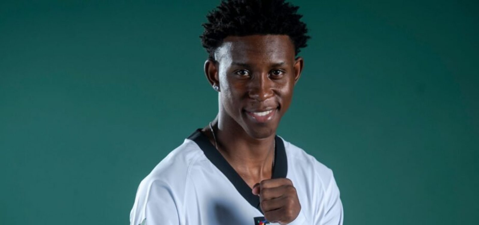 Henrique Marques conquista ouro inédito e título mundial de taekwondo 