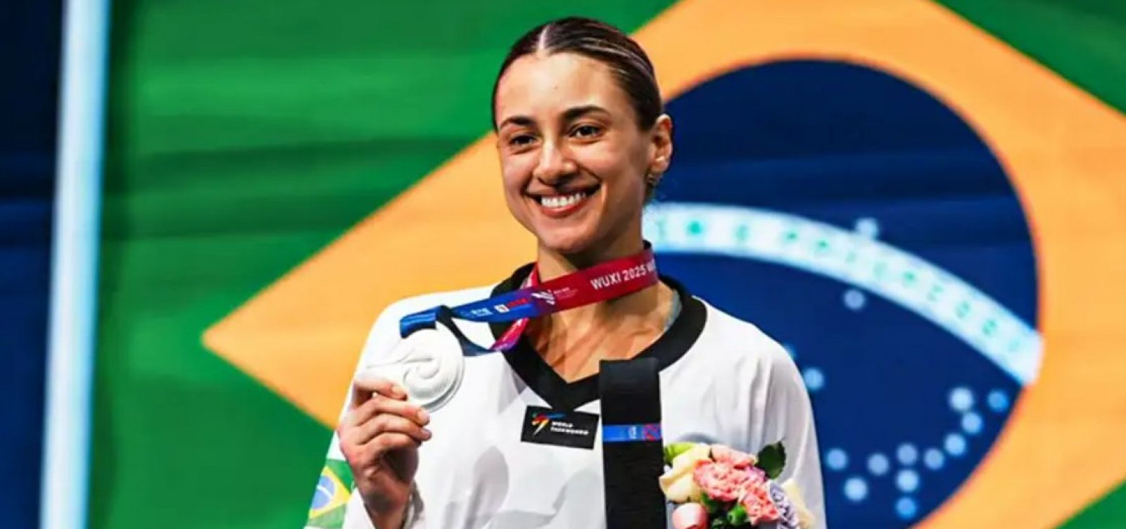 Milena Titoneli conquista prata e Brasil garante terceiro pódio no Mundial de taekwondo