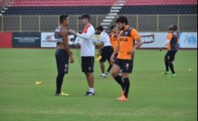 Após vencer o Corinthians, meia acredita que Vitória está mais 'confiante'