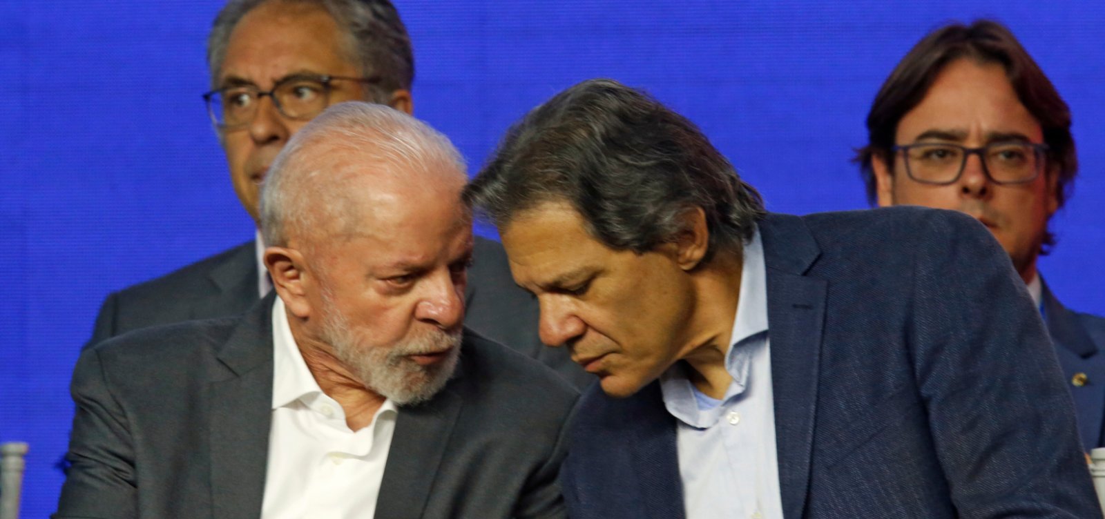 Lula e Haddad se reúnem para discutir orçamento e negociações com os EUA