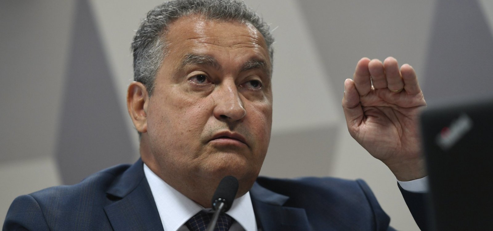 Por falta de provas, TCU arquiva denúncia contra Rui Costa por suposta compra de fazenda no interior