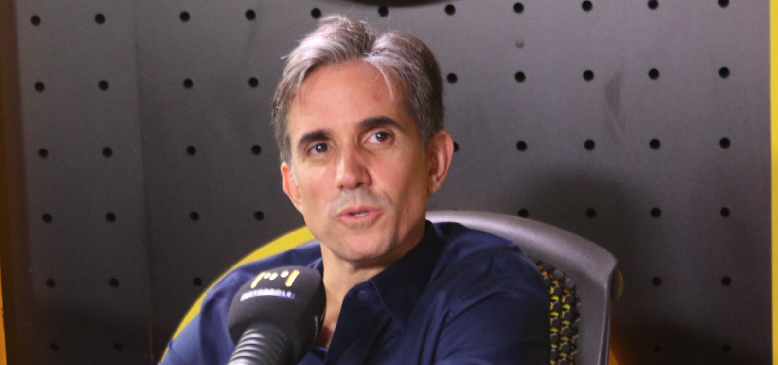 Otorrinolaringologista explica como a surdez pode afetar o cérebro e a saúde emocional dos idosos