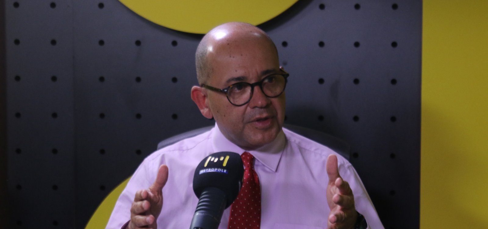 Geriatra afirma que uso de canabidiol pode substituir determinados medicamentos em idosos