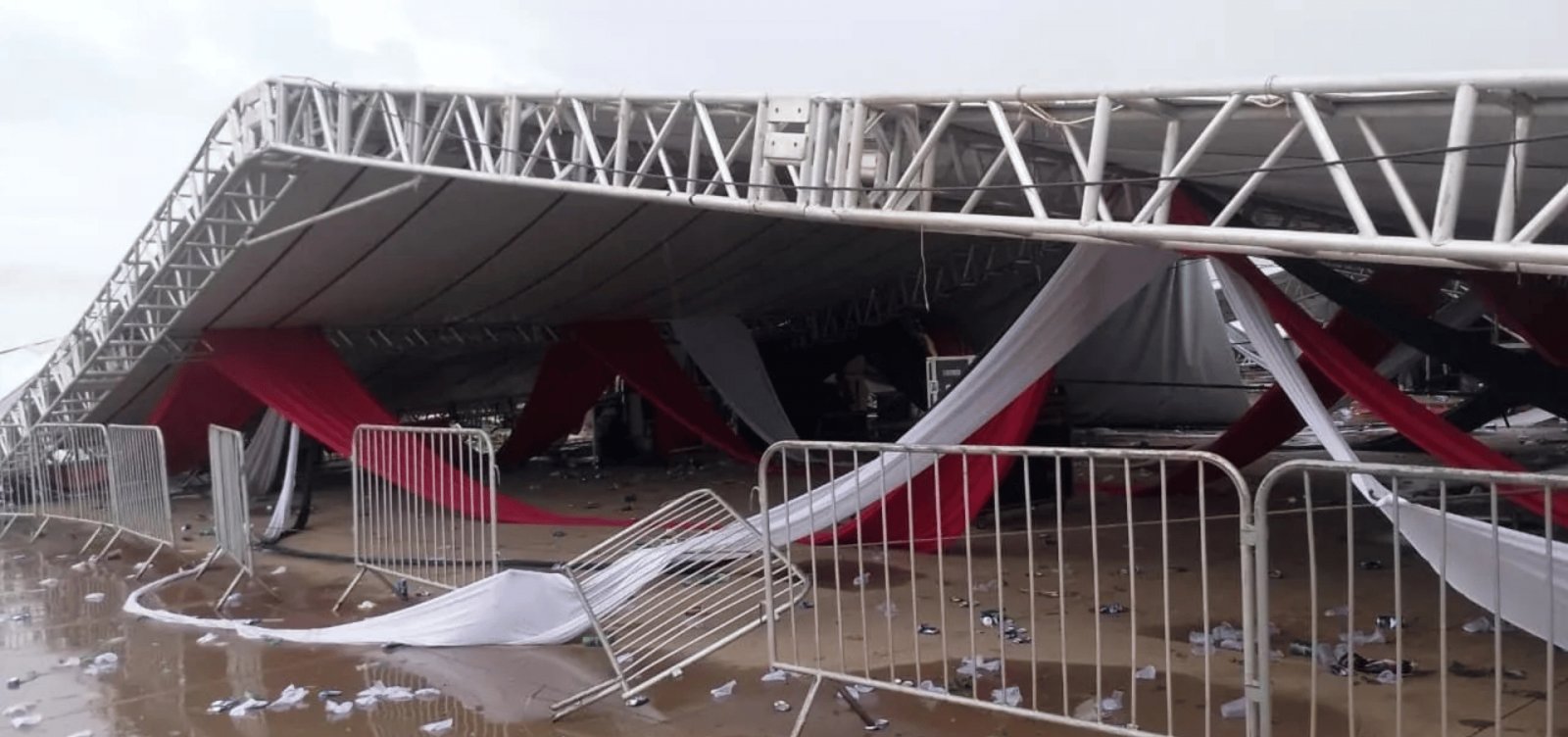 Estrutura desaba durante festa universitária e deixa um morto e 40 feridos em São Paulo