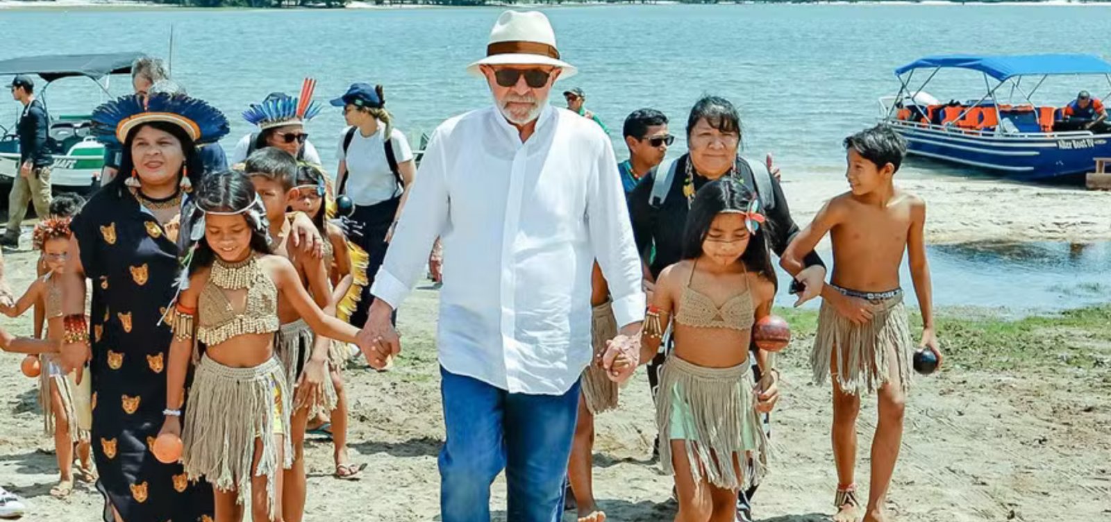 Lula diz que demarcação de terras indígenas não depende só do presidente e anuncia universidade federal indígena