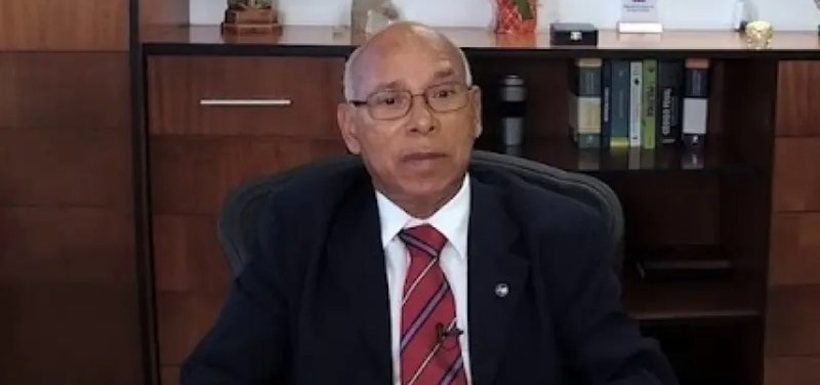 TJ-BA decreta aposentadoria compulsória do desembargador Jefferson Alves de Assis