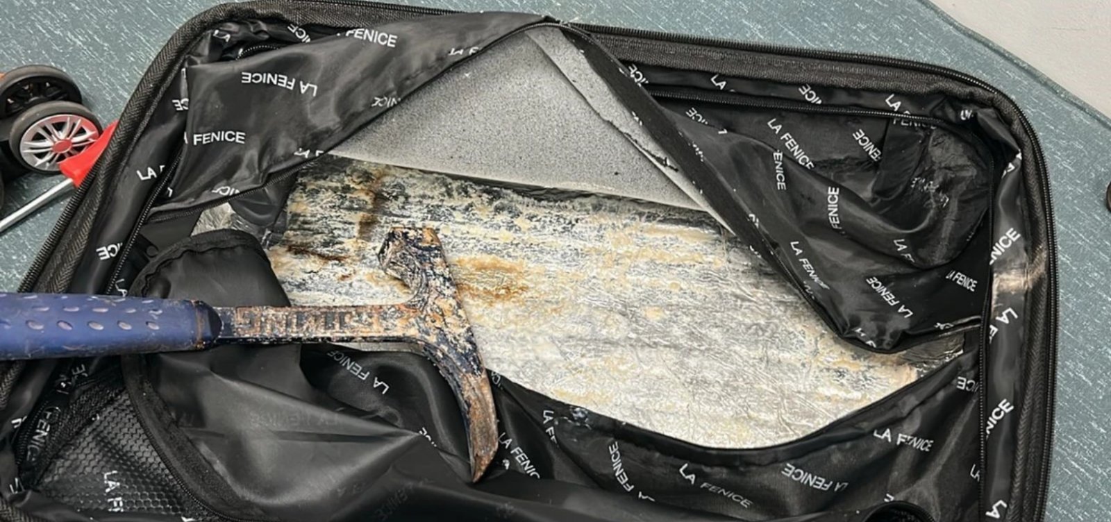 Mulher é presa no Aeroporto de Salvador ao tentar embarcar com 4,2 kg de cocaína