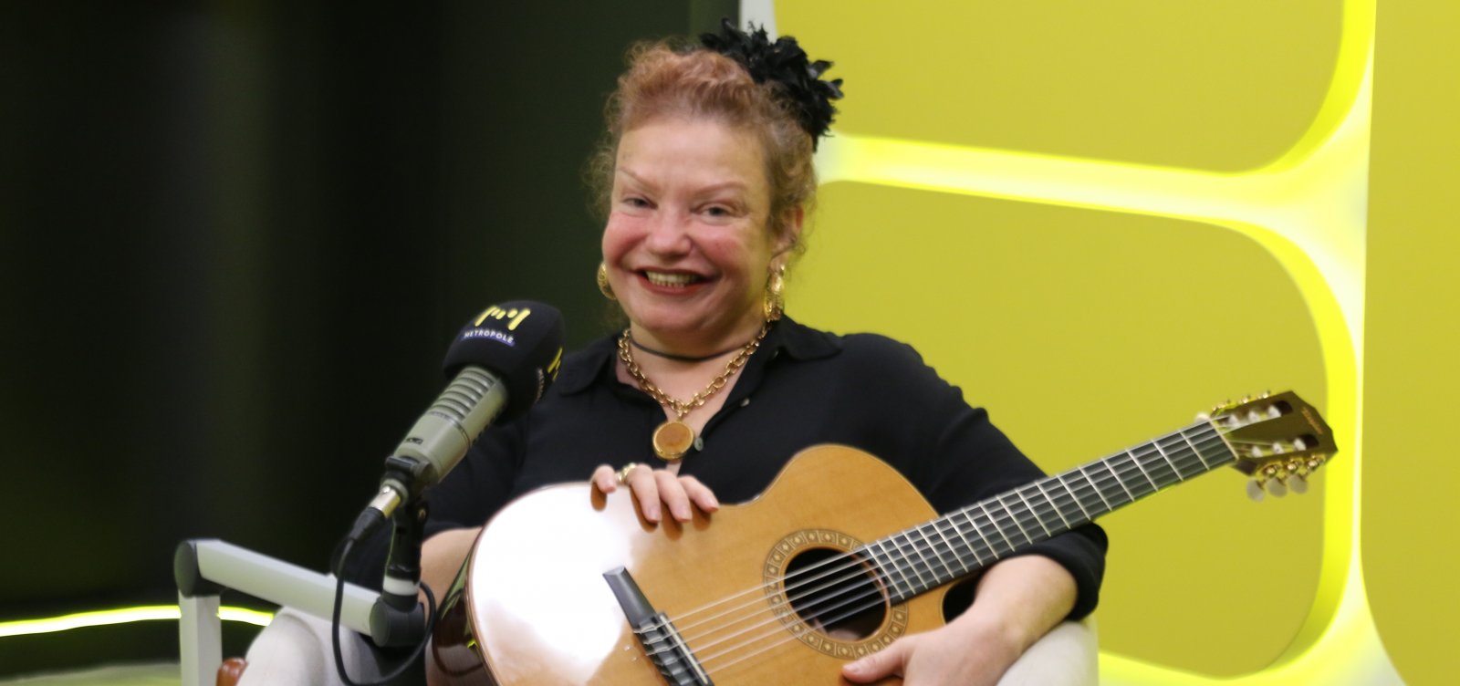 Mônica Sangalo fala da influência de João Gilberto na música: “A escola dele é delicada e mansa”