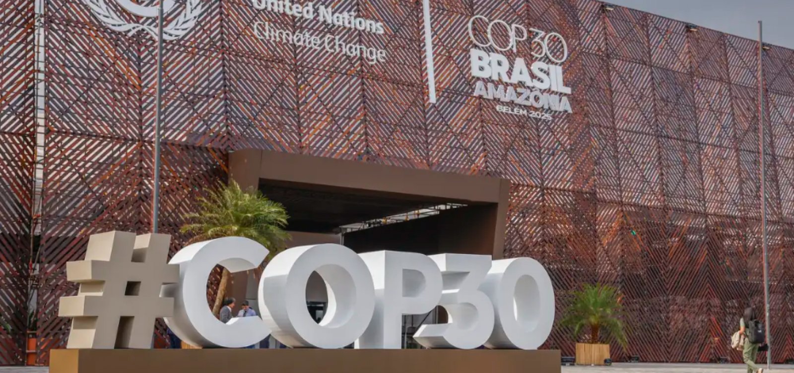 Último dia da Cúpula do Clima foca em justiça ambiental e cooperação global