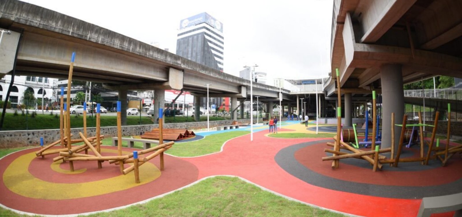 Empresa que comanda presídios baianos ganha concessão para explorar estações do BRT