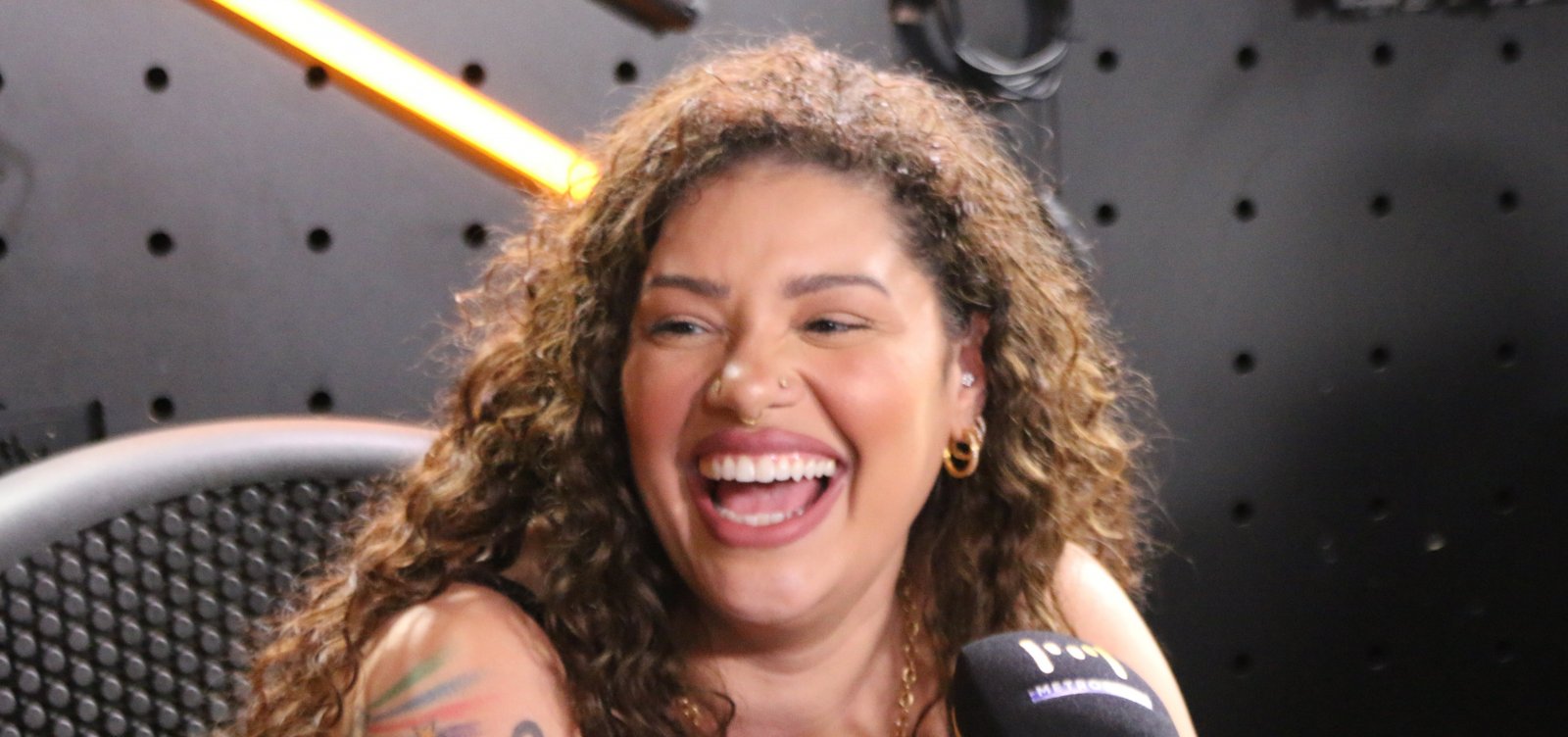 Aila Menezes exalta Alcione e reflete sobre ancestralidade: "Ela Liberta outras mulheres