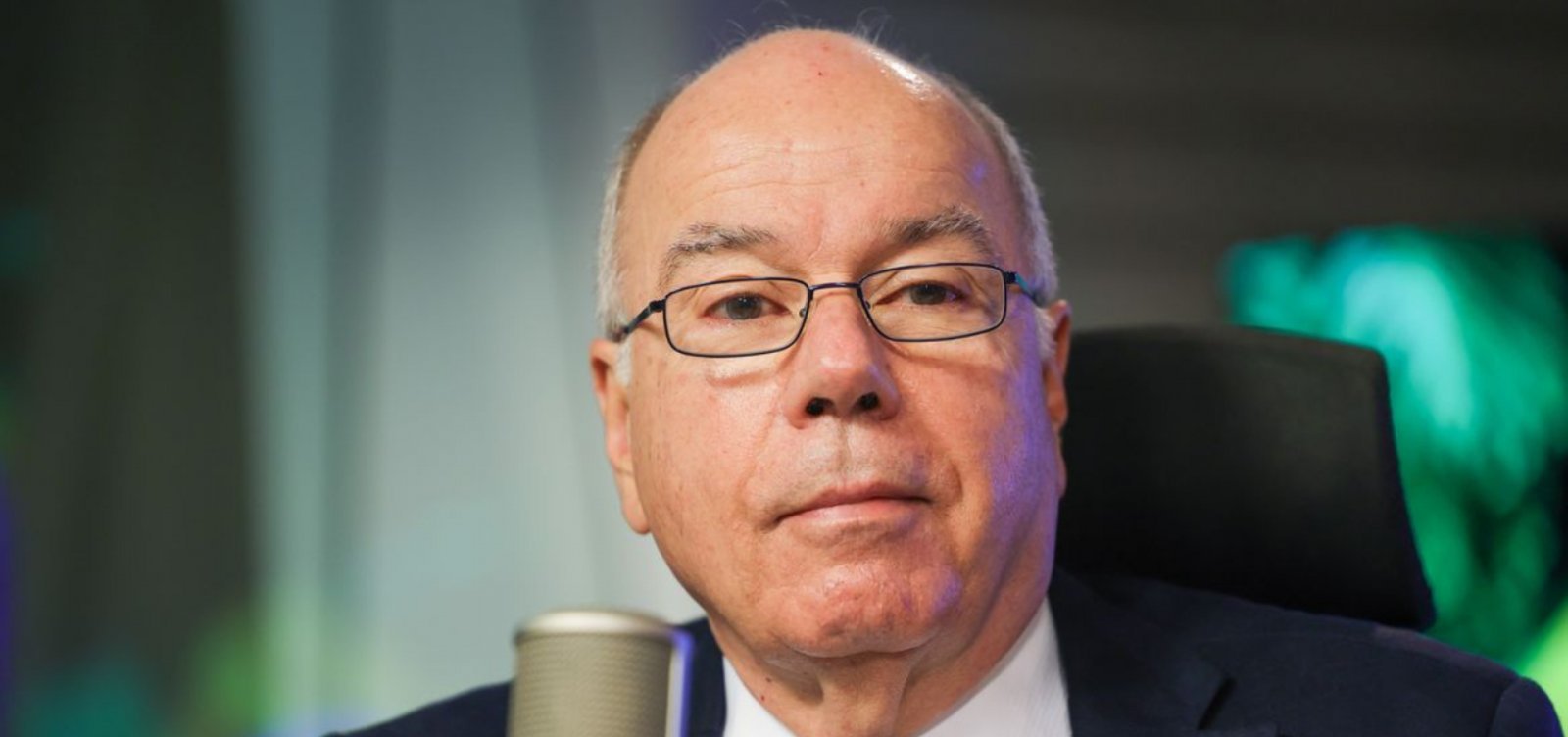 Brasil aguarda sinal dos EUA para destravar negociações comerciais, diz Mauro Vieira