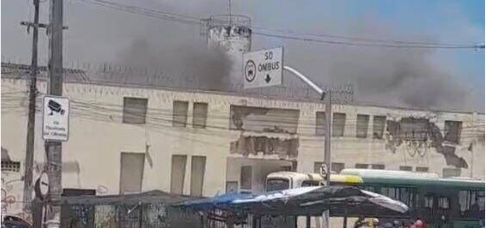 Incêndio atinge hospital em Fortaleza e 117 bebês são transferidos de unidade