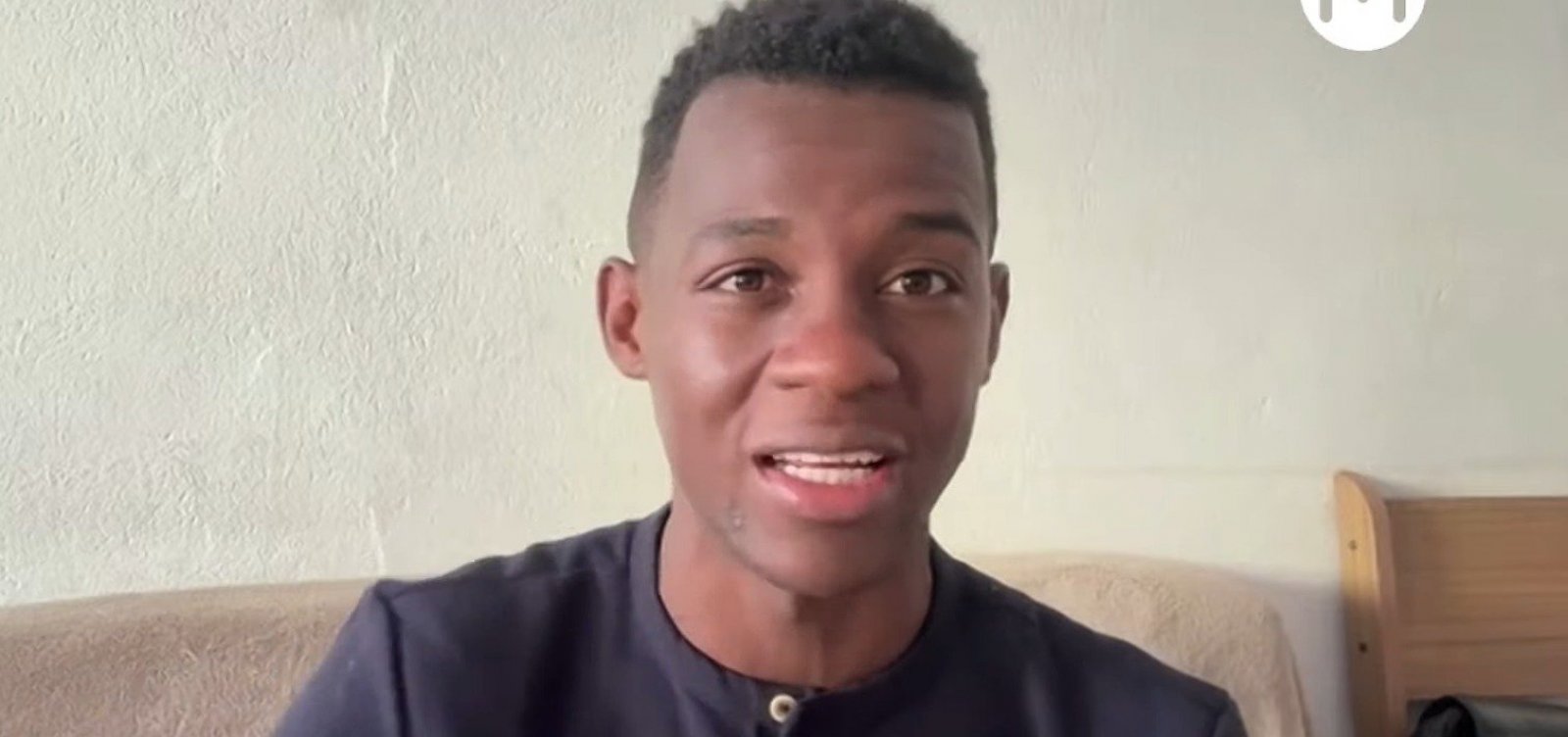 Estudante baiano celebra aprovação no curso de Medicina em história de superação: "Temos o poder da escolha"