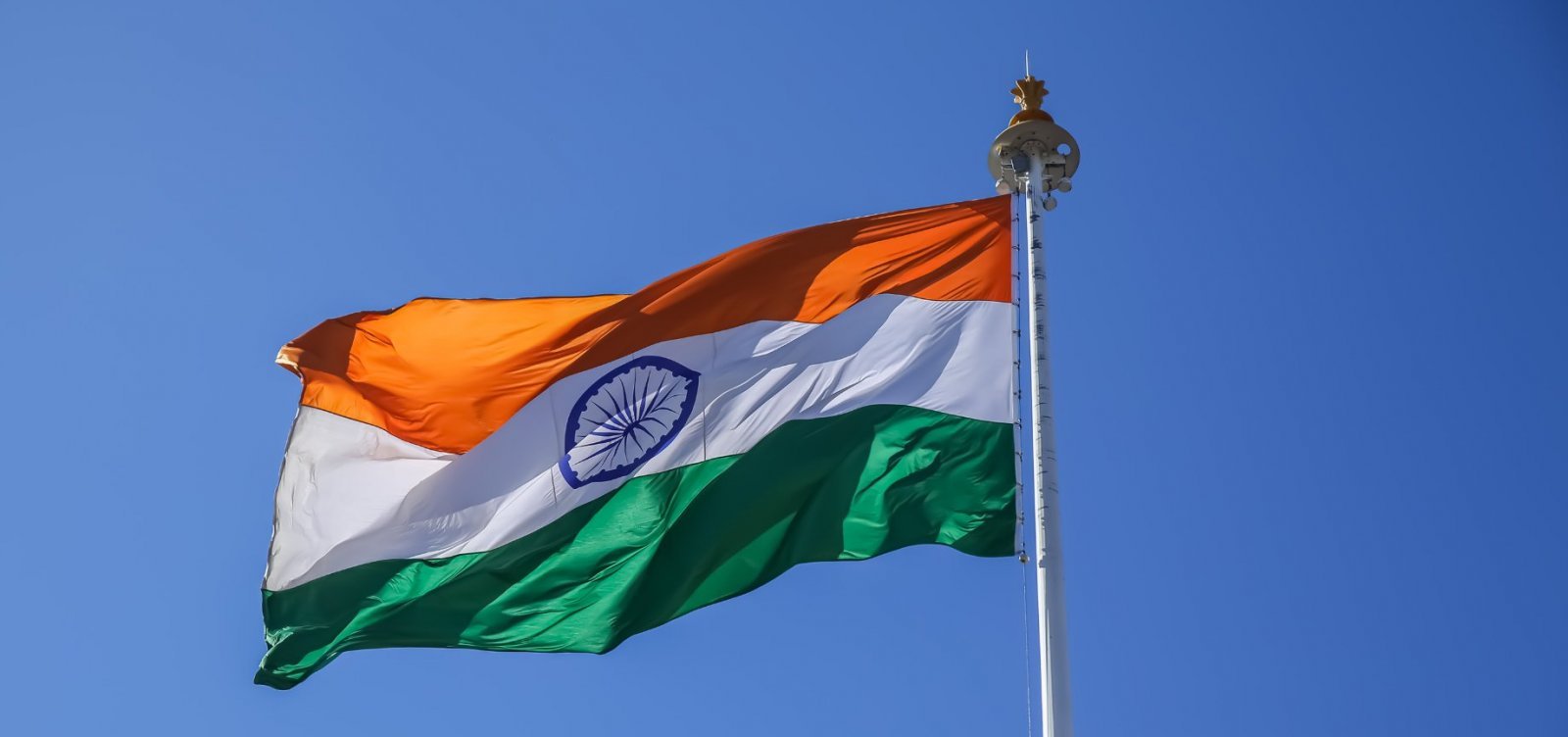 Explosão em delegacia indiana mata nove pessoas e deixa 27 feridos