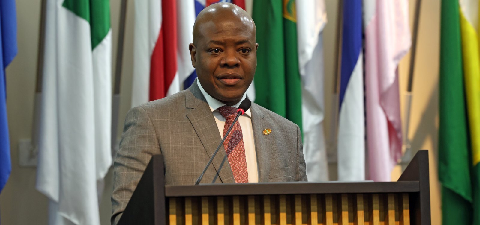 Polícia Federal indicia ex-ministro Silvio Almeida por crime de importunação sexual