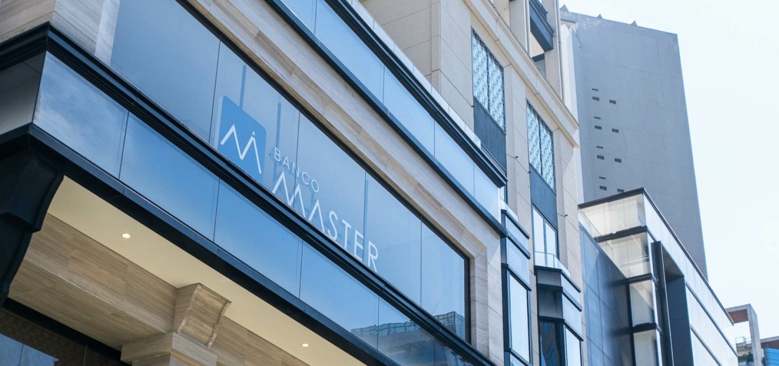  PF apreendeu R$ 230 milhões em bens na operação que prendeu dono do Banco Master