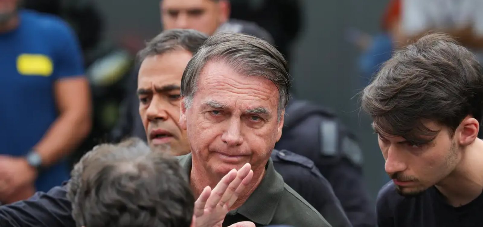 Bolsonaro é preso preventivamente a pedido da PF